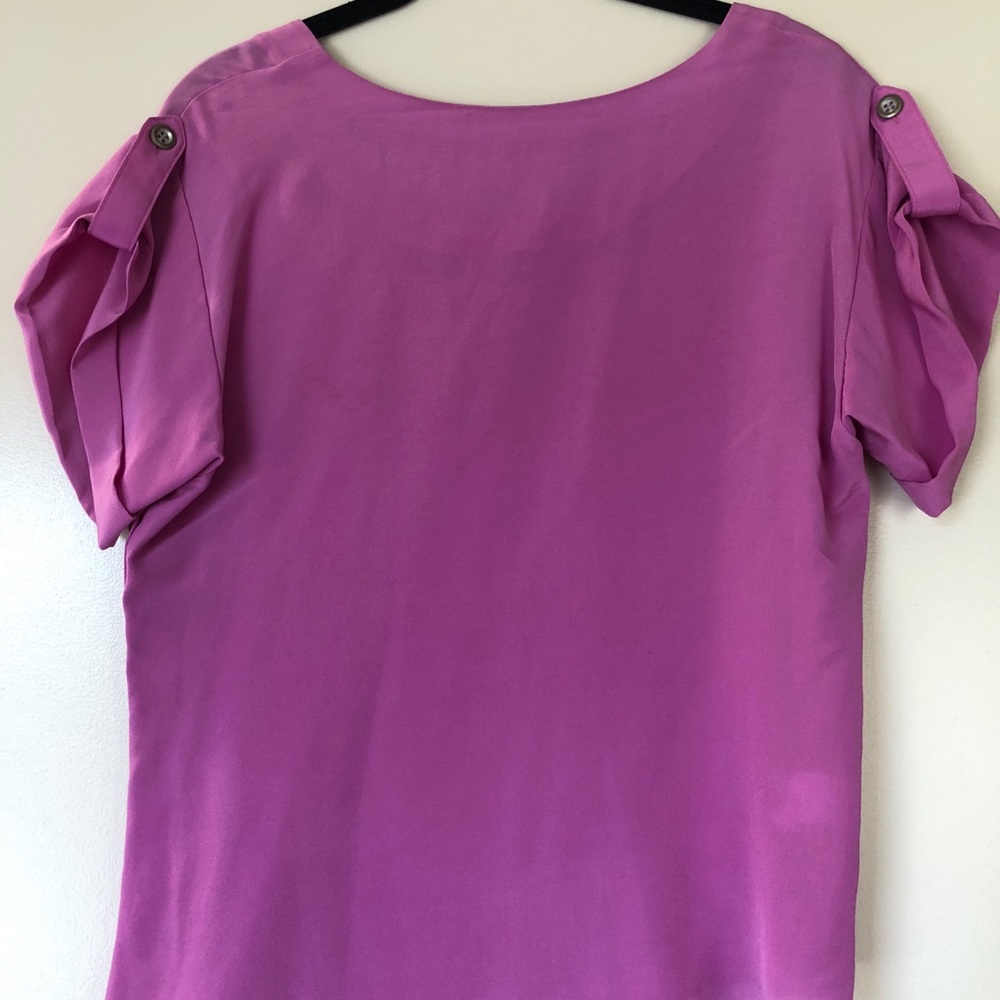 Obsessed with this blouse 100% silk